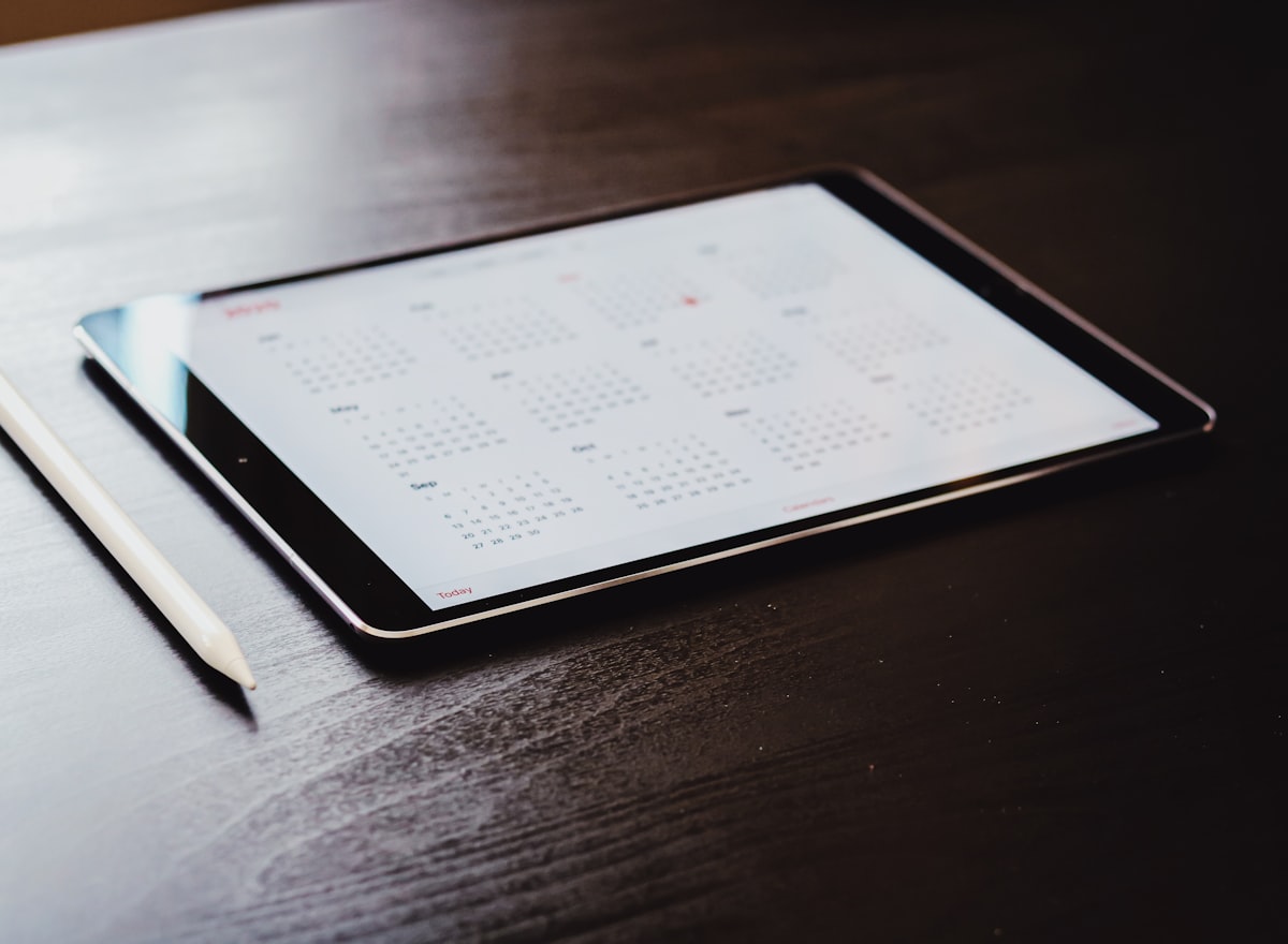 Scheduling feature showing calendar and route optimization
